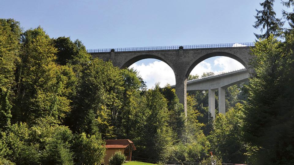 Verein Industriepfad Lorze, Lorzentobelbrücke